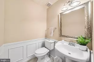 4926 Novak Ln, Fairfax, VA 22030 - Photo 19