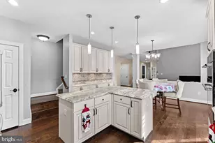 8138 Rondelay Ln, Fairfax Station, VA 22039 - Photo 23