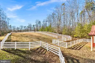 8138 Rondelay Ln, Fairfax Station, VA 22039 - Photo 59