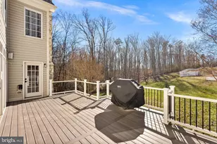 8138 Rondelay Ln, Fairfax Station, VA 22039 - Photo 49