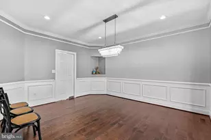 8138 Rondelay Ln, Fairfax Station, VA 22039 - Photo 9