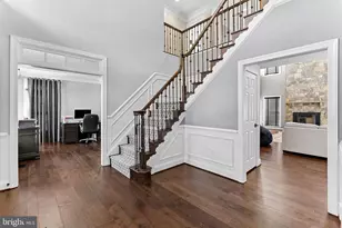 8138 Rondelay Ln, Fairfax Station, VA 22039 - Photo 7