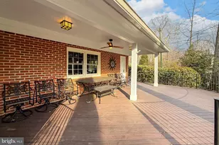 7509 Walton Ln, Annandale, VA 22003 - Photo 27