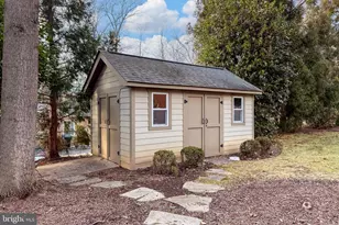 7509 Walton Ln, Annandale, VA 22003 - Photo 25