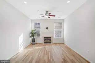 11623 Cavalier Landing Ct, Fairfax, VA 22030 - Photo 13