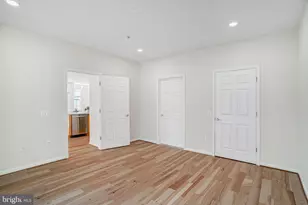 11623 Cavalier Landing Ct, Fairfax, VA 22030 - Photo 17