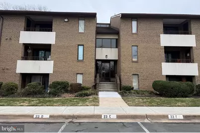 523 Florida Avenue #T2, Herndon, VA 20170 - Photo 1