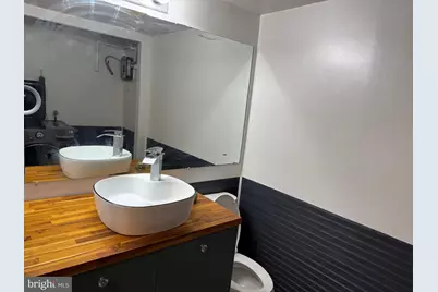 523 Florida Avenue #T2, Herndon, VA 20170 - Photo 11