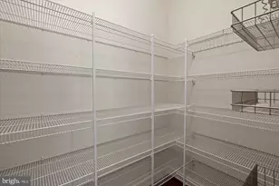 6223 Summit Point Ct, Alexandria, VA 22310 - Photo 5