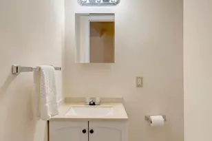 6306 Paddington Ln, Centreville, VA 20120 - Photo 25