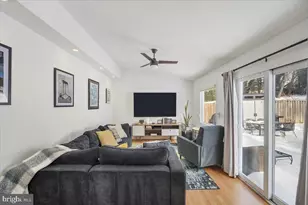 4015 Hirst Dr, Annandale, VA 22003 - Photo 21