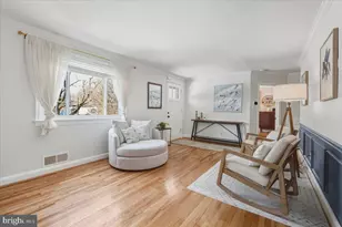 4015 Hirst Dr, Annandale, VA 22003 - Photo 3