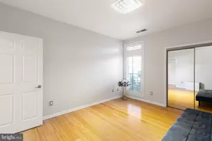 6944 Ellingham Cir, Alexandria, VA 22315 - Photo 17