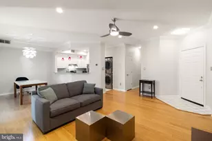 6944 Ellingham Cir, Alexandria, VA 22315 - Photo 7