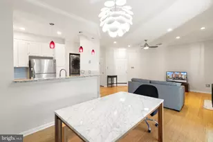 6944 Ellingham Cir, Alexandria, VA 22315 - Photo 9