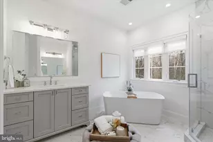 5696 Tunwell Ct, Burke, VA 22015 - Photo 33