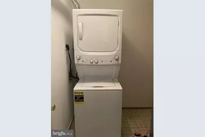 7828 Harrowgate Circle #C, Springfield, VA 22152 - Photo 9