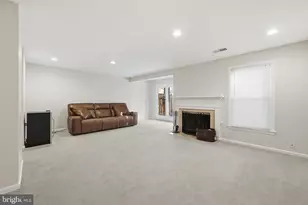 7319 Westmore Dr, Springfield, VA 22150 - Photo 29