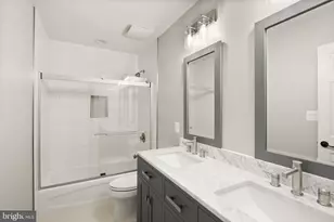 105 Shepherdson Ln NE, Vienna, VA 22180 - Photo 31