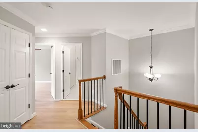 105 Shepherdson Lane NE, Vienna, VA 22180 - Photo 17