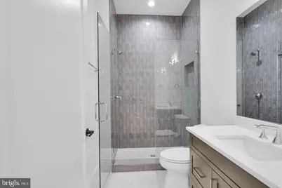 930 Fairway Drive NE, Vienna, VA 22180 - Photo 33