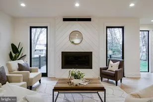 930 Fairway Dr NE, Vienna, VA 22180 - Photo 11