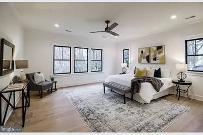 930 Fairway Drive NE, Vienna, VA 22180 - Photo 15