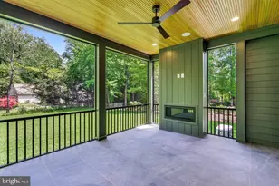 930 Fairway Dr NE, Vienna, VA 22180 - Photo 41