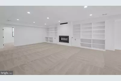 930 Fairway Drive NE, Vienna, VA 22180 - Photo 37