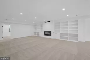 930 Fairway Dr NE, Vienna, VA 22180 - Photo 37