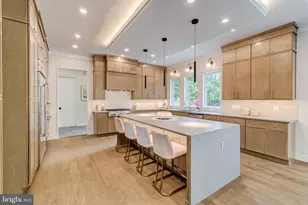 506 Kingsley Rd SW, Vienna, VA 22180 - Photo 11