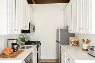 4267 Americana Dr, Annandale, VA 22003 - Photo 5