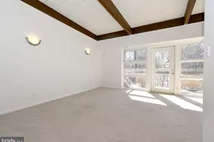 4267 Americana Dr, Annandale, VA 22003 - Photo 15