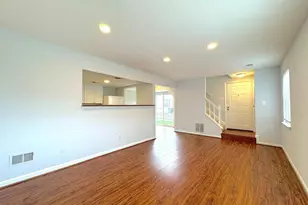 9671 Hagel Cir, Lorton, VA 22079 - Photo 5