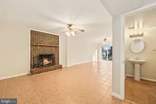 14821 Haymarket Ln, Centreville, VA 20120 - Photo 29