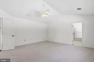 8431 Ambrose Ct, Springfield, VA 22153 - Photo 21