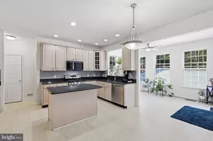 8431 Ambrose Ct, Springfield, VA 22153 - Photo 11