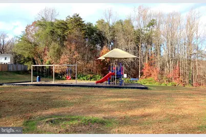 8431 Ambrose Court, Springfield, VA 22153 - Photo 7