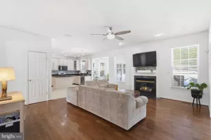 8431 Ambrose Ct, Springfield, VA 22153 - Photo 9