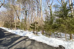 11529 Popes Head Rd, Fairfax, VA 22030 - Photo 1