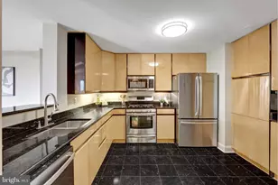 11776 Stratford House Pl, Reston, VA 20190 - Photo 7