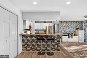 4420 Briarwood Ct N, Annandale, VA 22003 - Photo 5