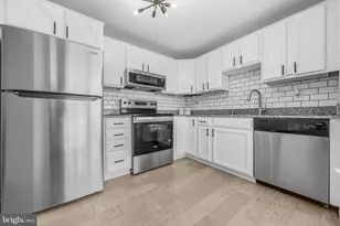 2901 Everleigh Way, Fairfax, VA 22031 - Photo 7