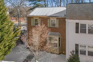 2901 Everleigh Way, Fairfax, VA 22031 - Photo 33