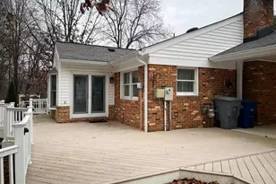 6830 Pacific Ln, Annandale, VA 22003 - Photo 61