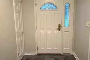 6830 Pacific Ln, Annandale, VA 22003 - Photo 7