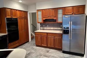 6830 Pacific Ln, Annandale, VA 22003 - Photo 21