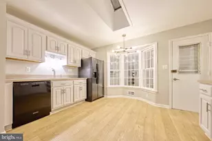 9116 Hamilton Dr, Fairfax, VA 22031 - Photo 15