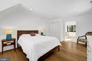 9982 Blackberry Ln, Great Falls, VA 22066 - Photo 21