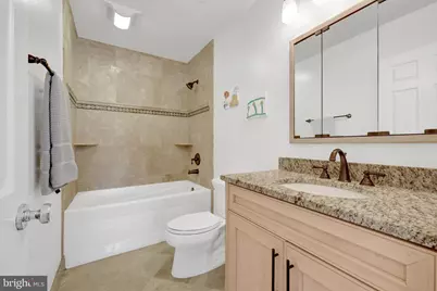 9982 Blackberry Lane, Great Falls, VA 22066 - Photo 27